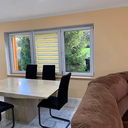 Dom W Gorach Z Bilardem Prázdninový dům