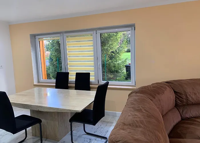 Dom W Gorach Z Bilardem Prázdninový dům